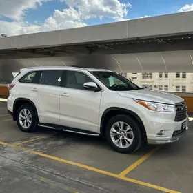 Toyota Highlander 2015