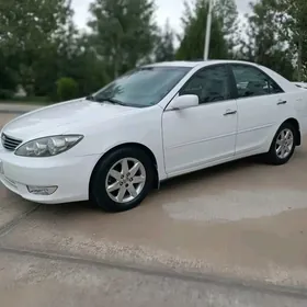 Toyota Camry 2004