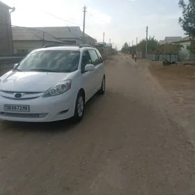 Toyota Sienna 2006