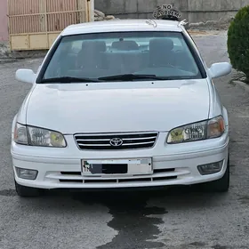 Toyota Camry 2000