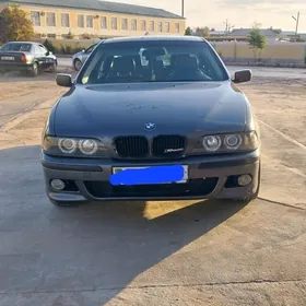 BMW E39 2001