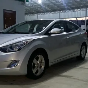 Hyundai Elantra 2011