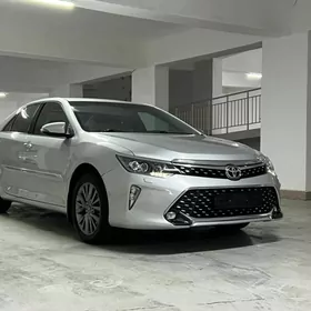 Toyota Camry 2016