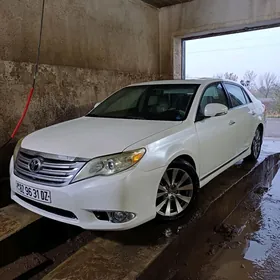 Toyota Avalon 2011