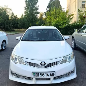 Toyota Camry 2013