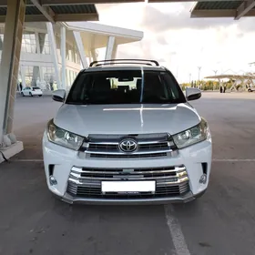 Toyota Highlander 2019