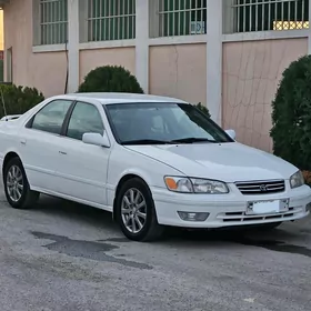 Toyota Camry 2000