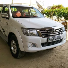 Toyota Hilux 2011