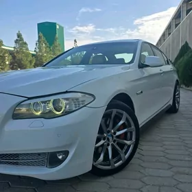 BMW 530 2010