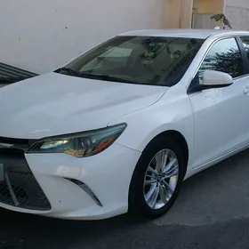 Toyota Camry 2017