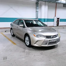 Toyota Camry 2016