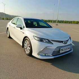 Toyota Camry 2018