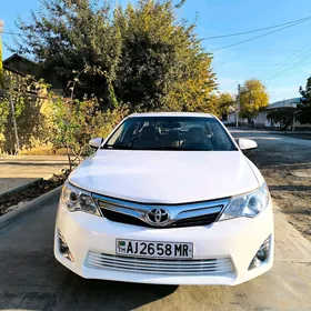 Toyota Camry 2012