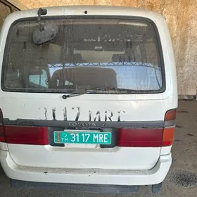 Toyota Hiace 1989