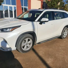 Toyota Highlander 2020