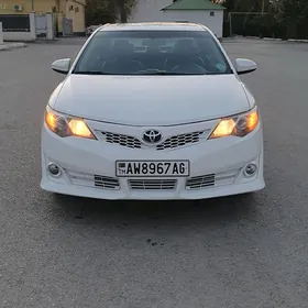 Toyota Camry 2013