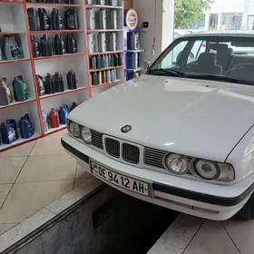 BMW E34 1990