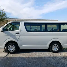 Toyota Hiace 2006