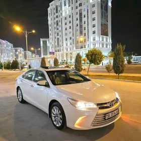 Toyota Camry 2016