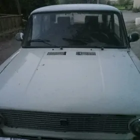 Lada 2104 1986