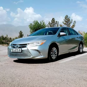 Toyota Camry 2017