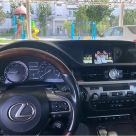 Lexus ES 350 2018