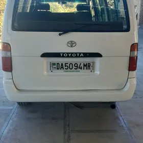 Toyota Hiace 2001