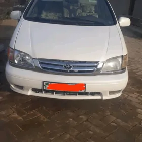 Toyota Sienna 2002