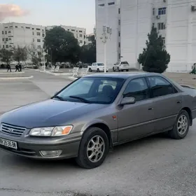 Toyota Camry 1999