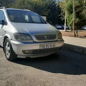 Opel Zafira 2002