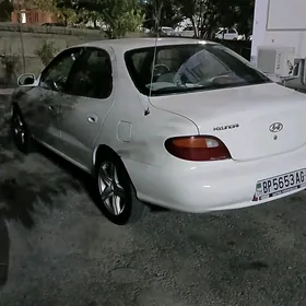 Hyundai Elantra 1996