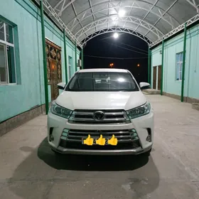 Toyota Highlander 2019