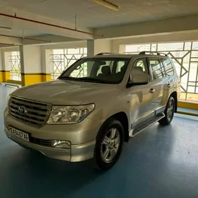 Toyota Land Cruiser 2010