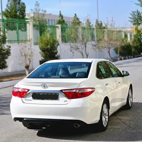 Toyota Camry 2017