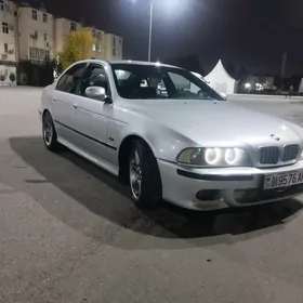 BMW E39 2001