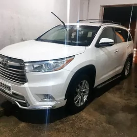 Toyota Highlander 2016