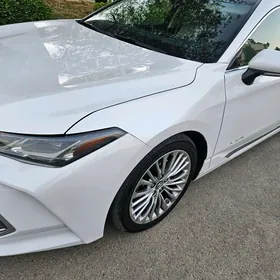 Toyota Avalon 2019