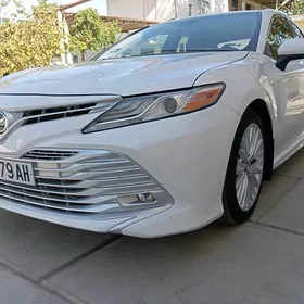 Toyota Camry 2020