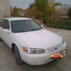 Toyota Camry 1998