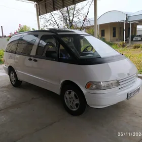 Toyota Previa 1991