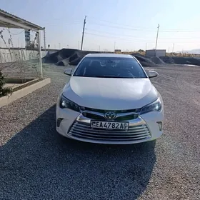 Toyota Camry 2017