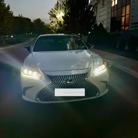 Lexus ES 350 2019