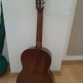 Yamaha C40  gitara