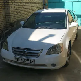 Nissan Altima 2002