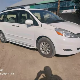 Toyota Sienna 2006