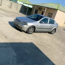 Opel Astra 2004