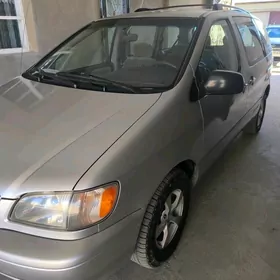 Toyota Sienna 2002