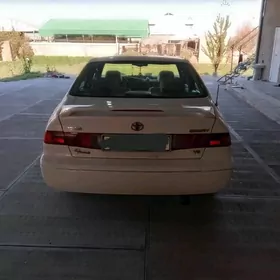 Toyota Camry 1998