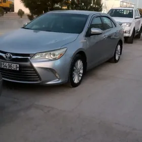 Toyota Camry 2017