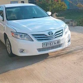 Toyota Camry 2011